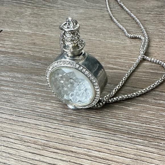 long silver necklace with rhinestone detailing and rhinestone charm - Picture 4 of 4